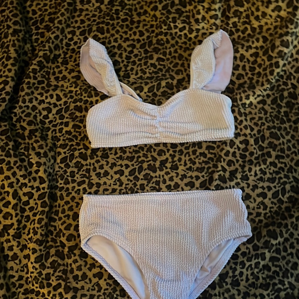 Selling this 2 peice only wore one time
